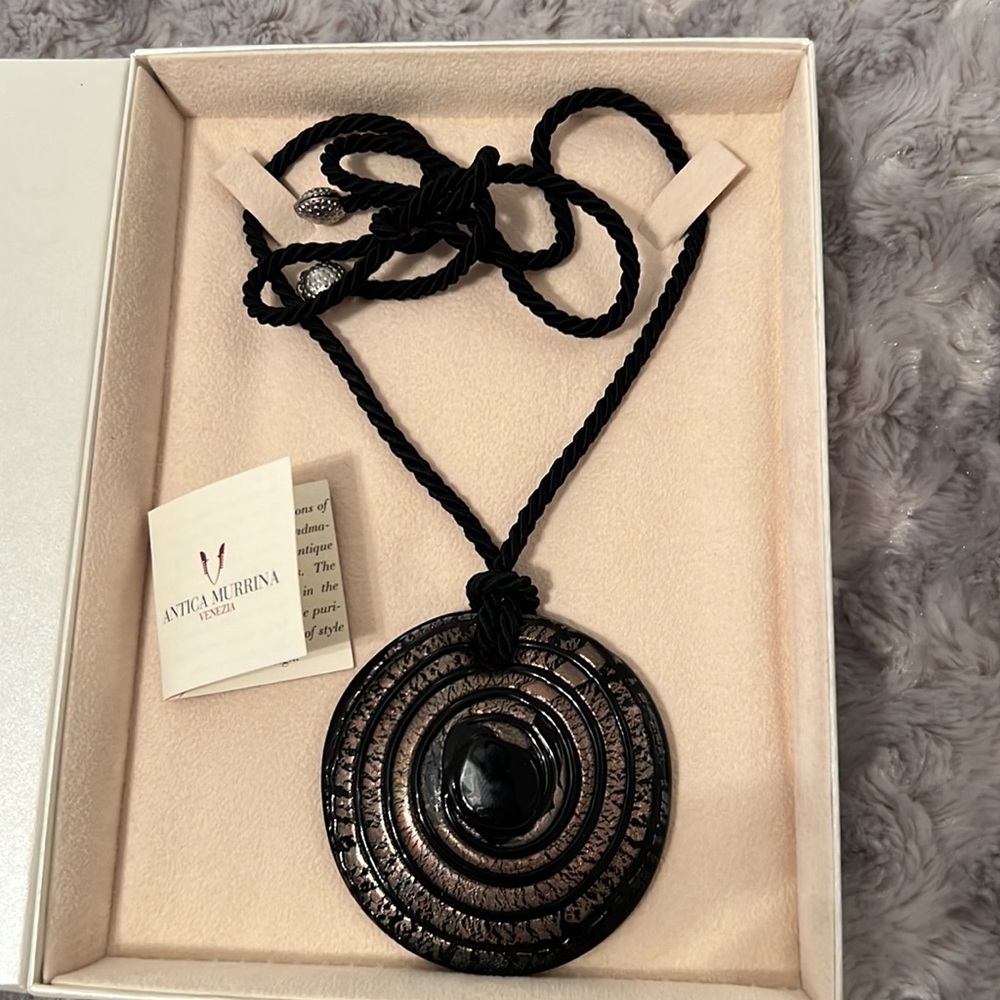 Vintage Antica Murrina Venezia Black Round Pendant Necklace BNIB - Picture 2 of 10